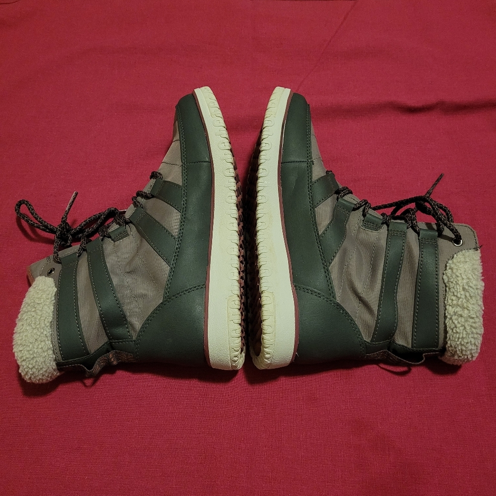 L.L.Bean Women Ultralight Quilted Insulated Waterproof  Boots Size 9 Gray Tek2.5 - Picture 3 of 10